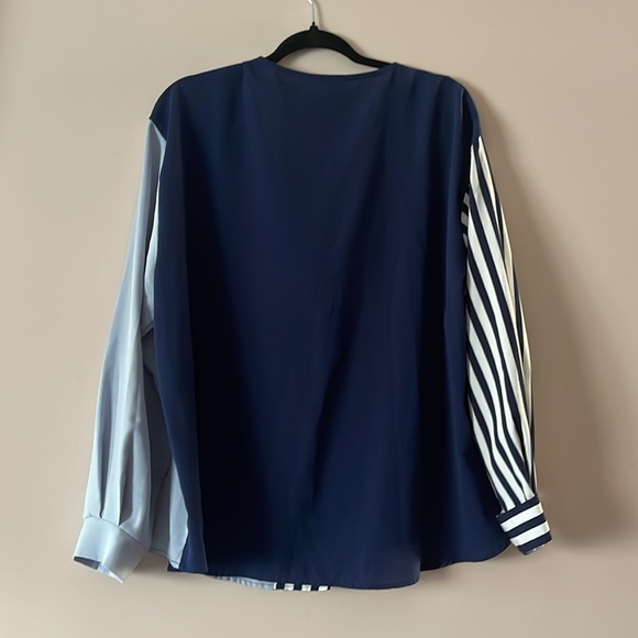 Mismatched print blouse - Picture 3 of 3